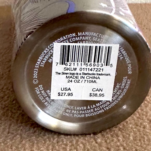 Starbucks stainless Tumblr Christmas 2023 - Picture 4 of 5